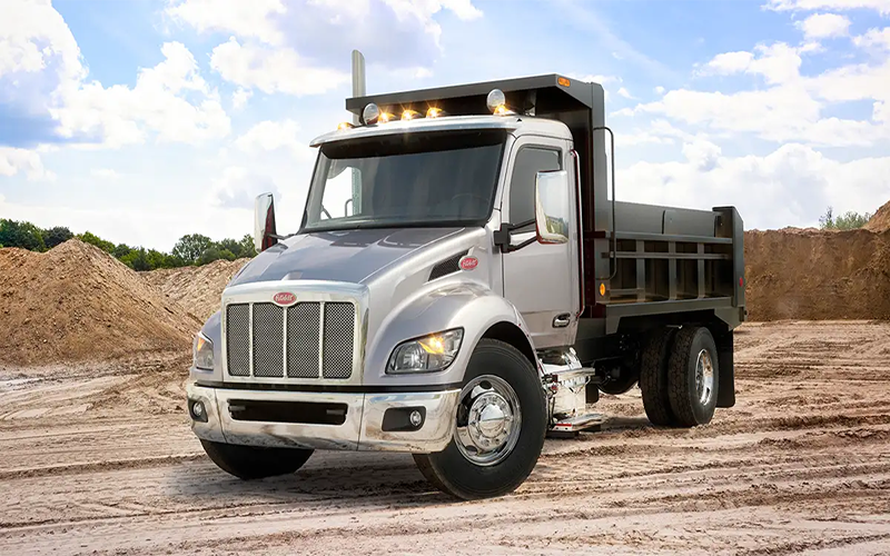 Peterbilt 548 - image 1 of 6