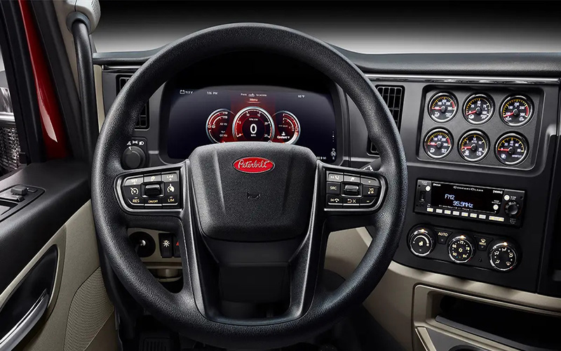 Peterbilt 589 Peterbilt_589_Steering_Wheel_Interior