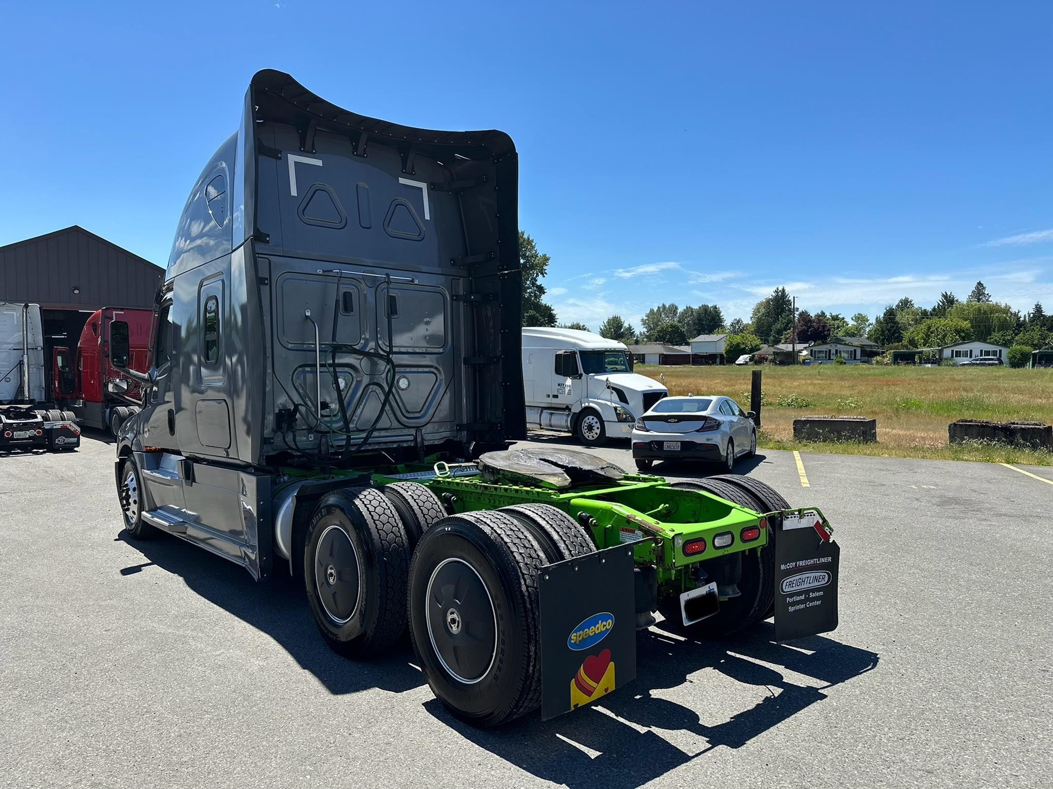 2022 FREIGHTLINER CASCADIA 126 - image 6 of 6