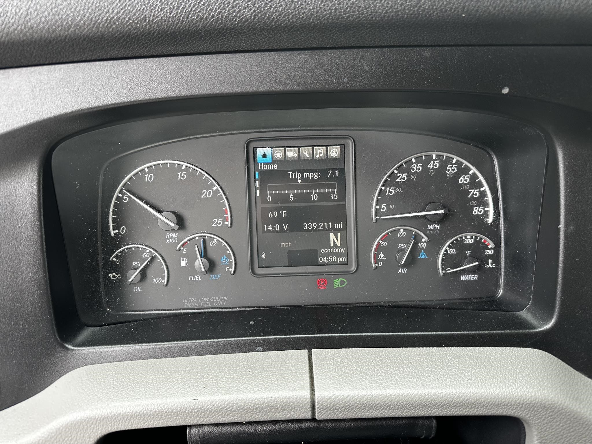 2021 FREIGHTLINER CASCADIA 126 10009411975 2021 FREIGHTLINER CASCADIA 126 10009411975