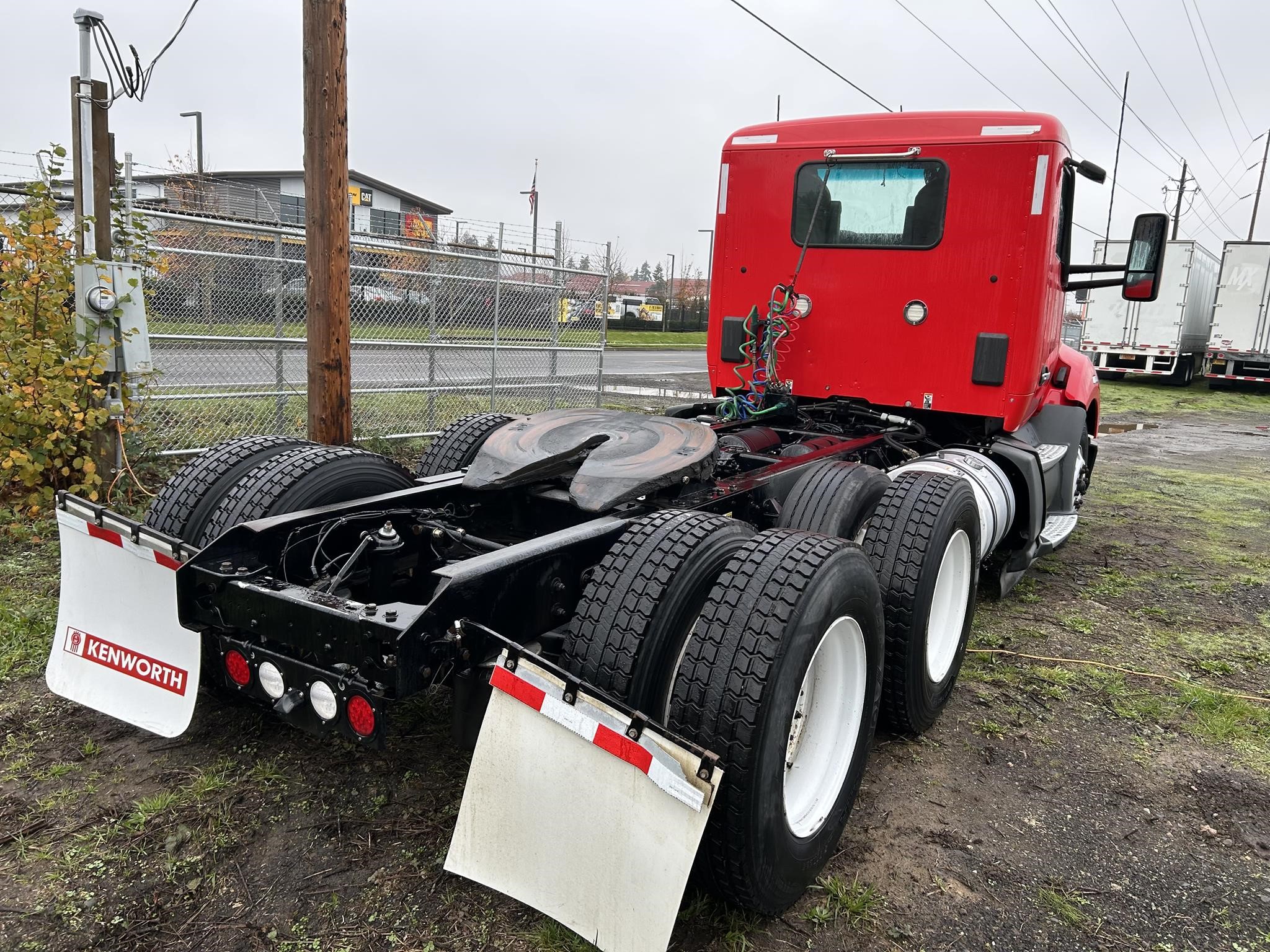 2021 KENWORTH T680 2021 KENWORTH T680 - image 3 of 6