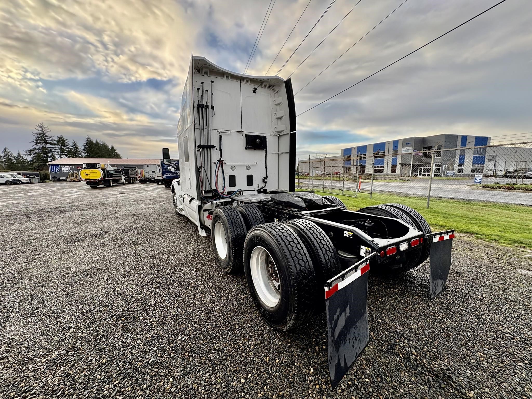 2019 PETERBILT 579 2019 PETERBILT 579 - image 4 of 6