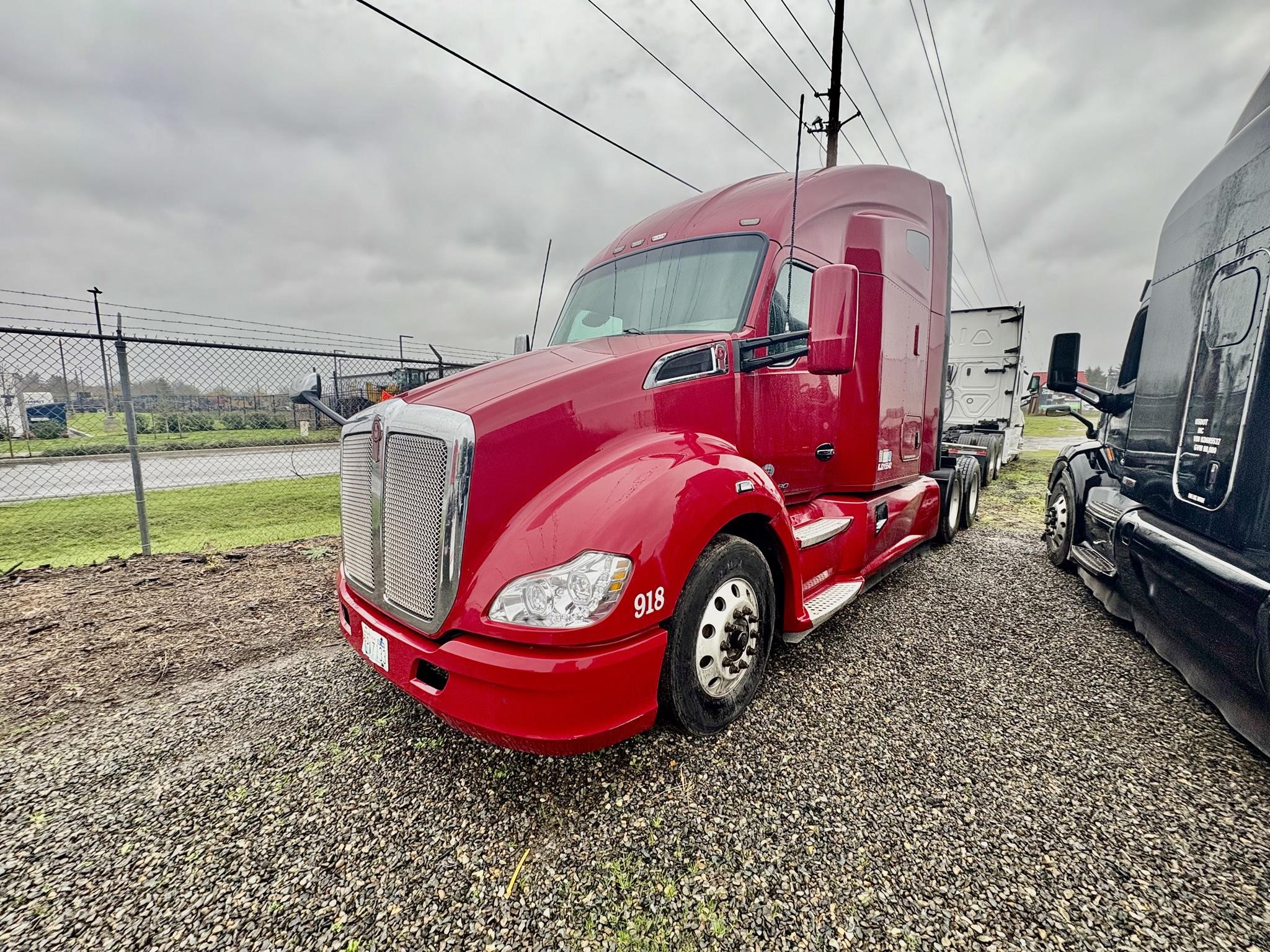 2019 KENWORTH T680 2019 KENWORTH T680 - image 1 of 6