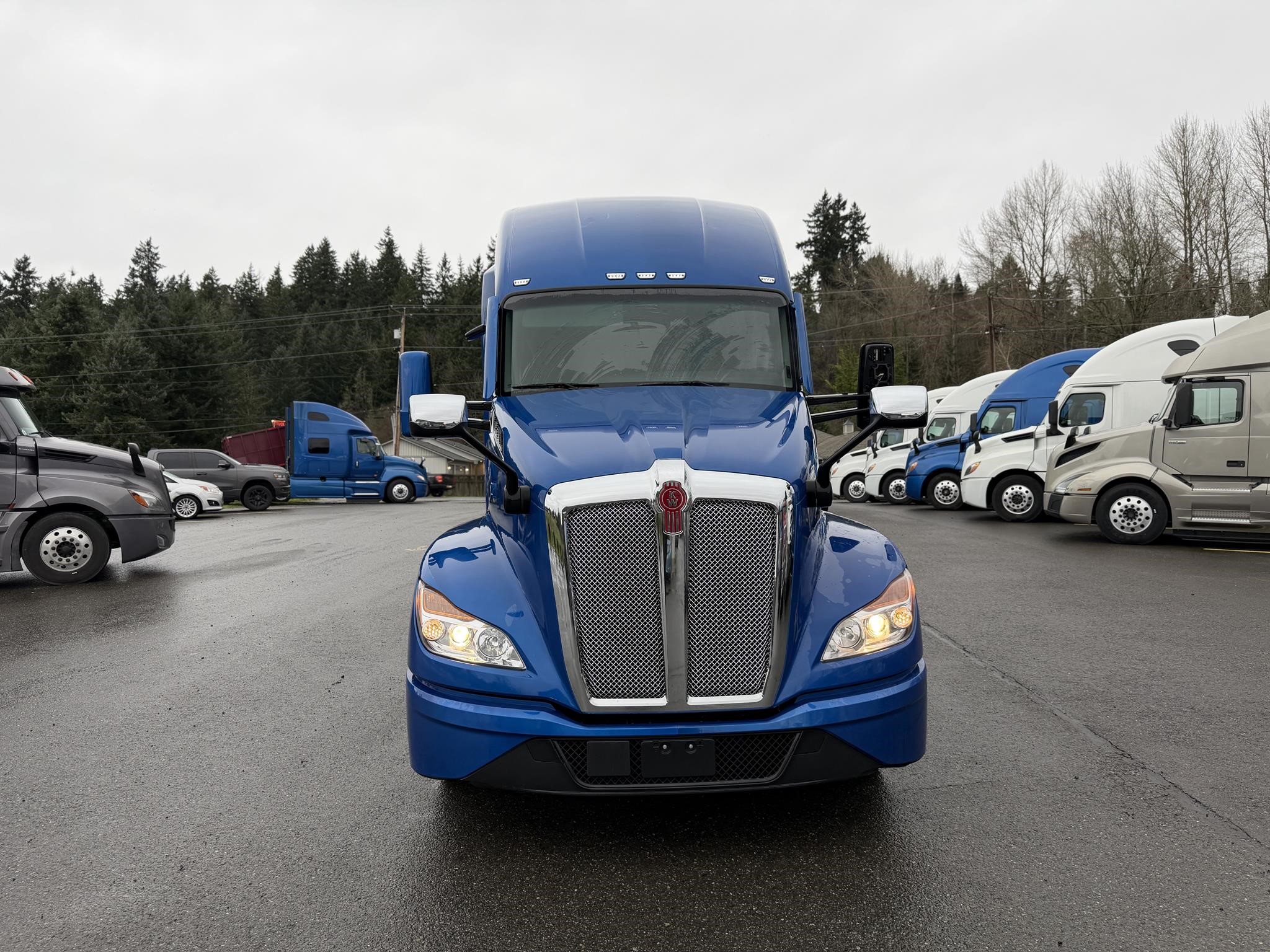 2022 KENWORTH T680 2022 KENWORTH T680 - image 2 of 6