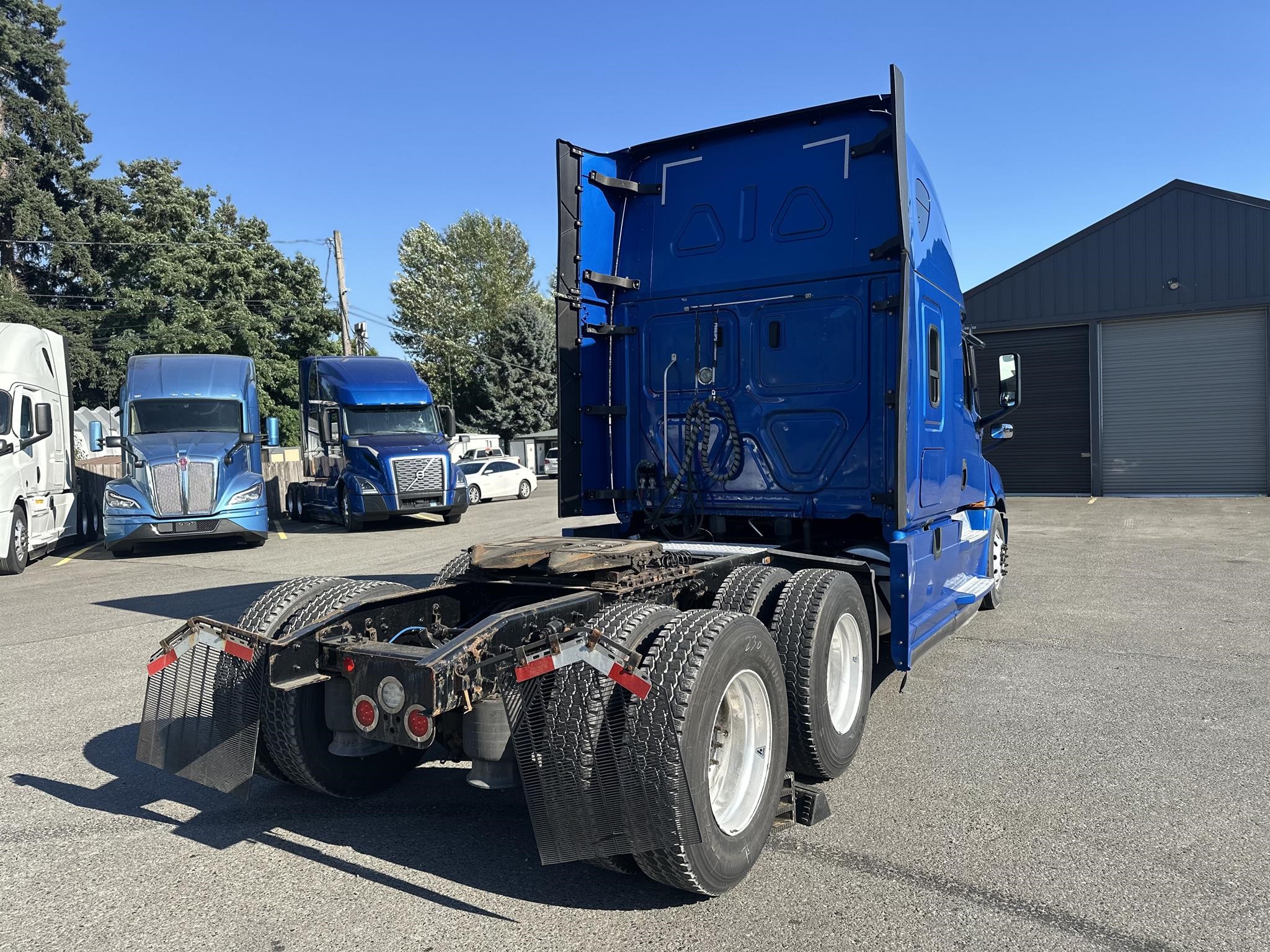 2020 FREIGHTLINER CASCADIA 126 2020 FREIGHTLINER CASCADIA 126 - image 6 of 6