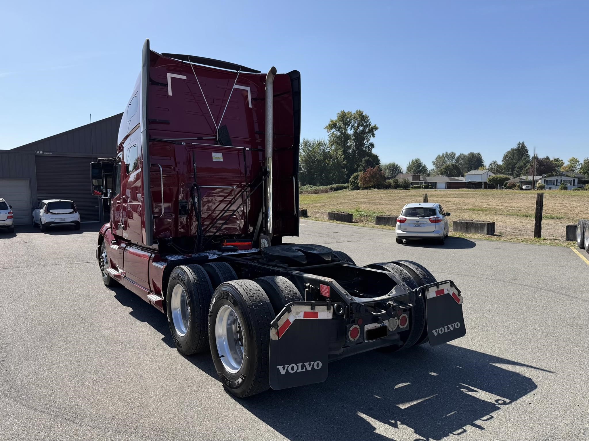 2019 VOLVO VNL64T670 - image 6 of 6