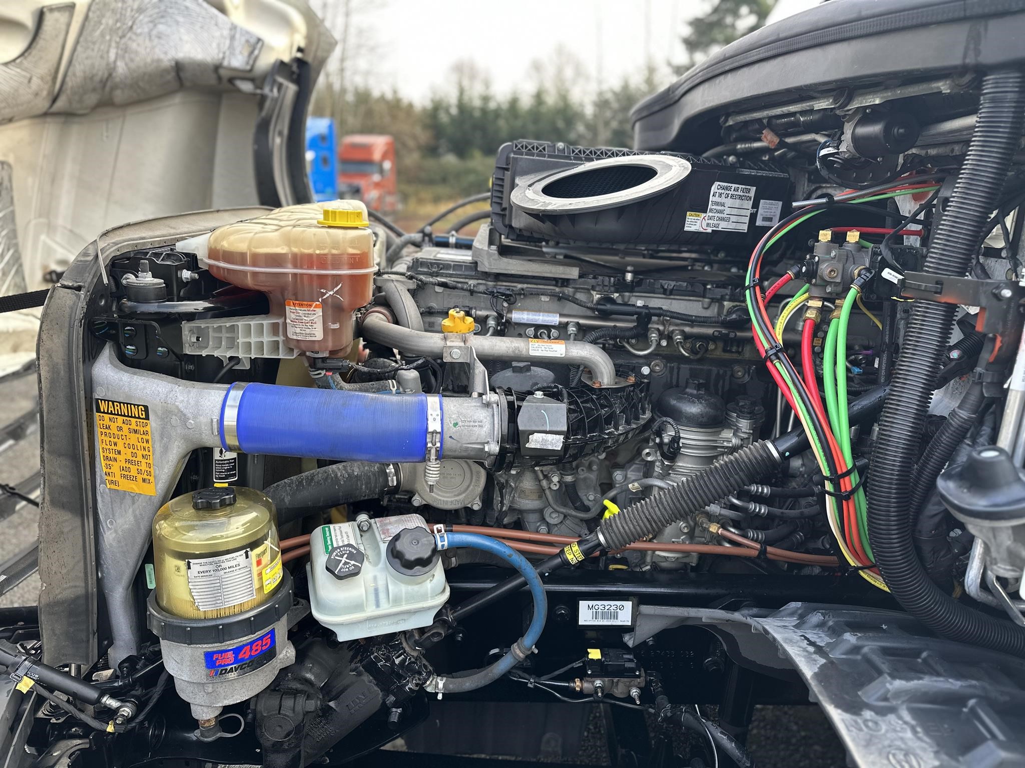 2020 Freightliner Cascadia - image 6