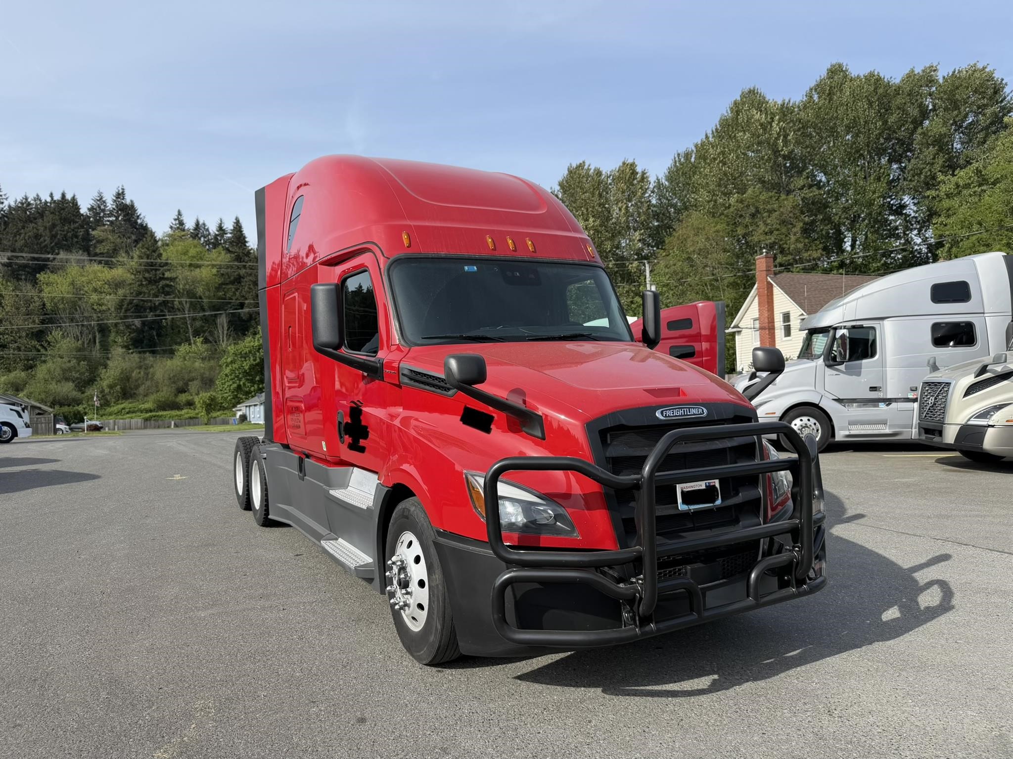2020 FREIGHTLINER CASCADIA 126 2020 FREIGHTLINER CASCADIA 126 - image 3 of 6