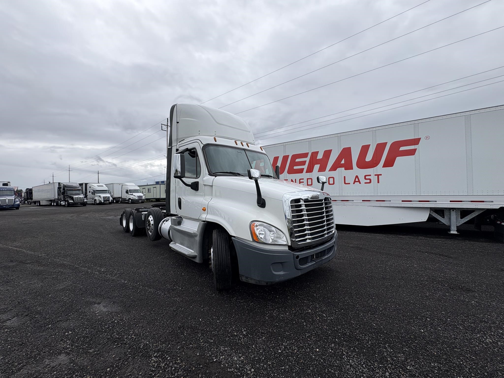 2020 FREIGHTLINER CASCADIA 125 2020 FREIGHTLINER CASCADIA 125 - image 1 of 6