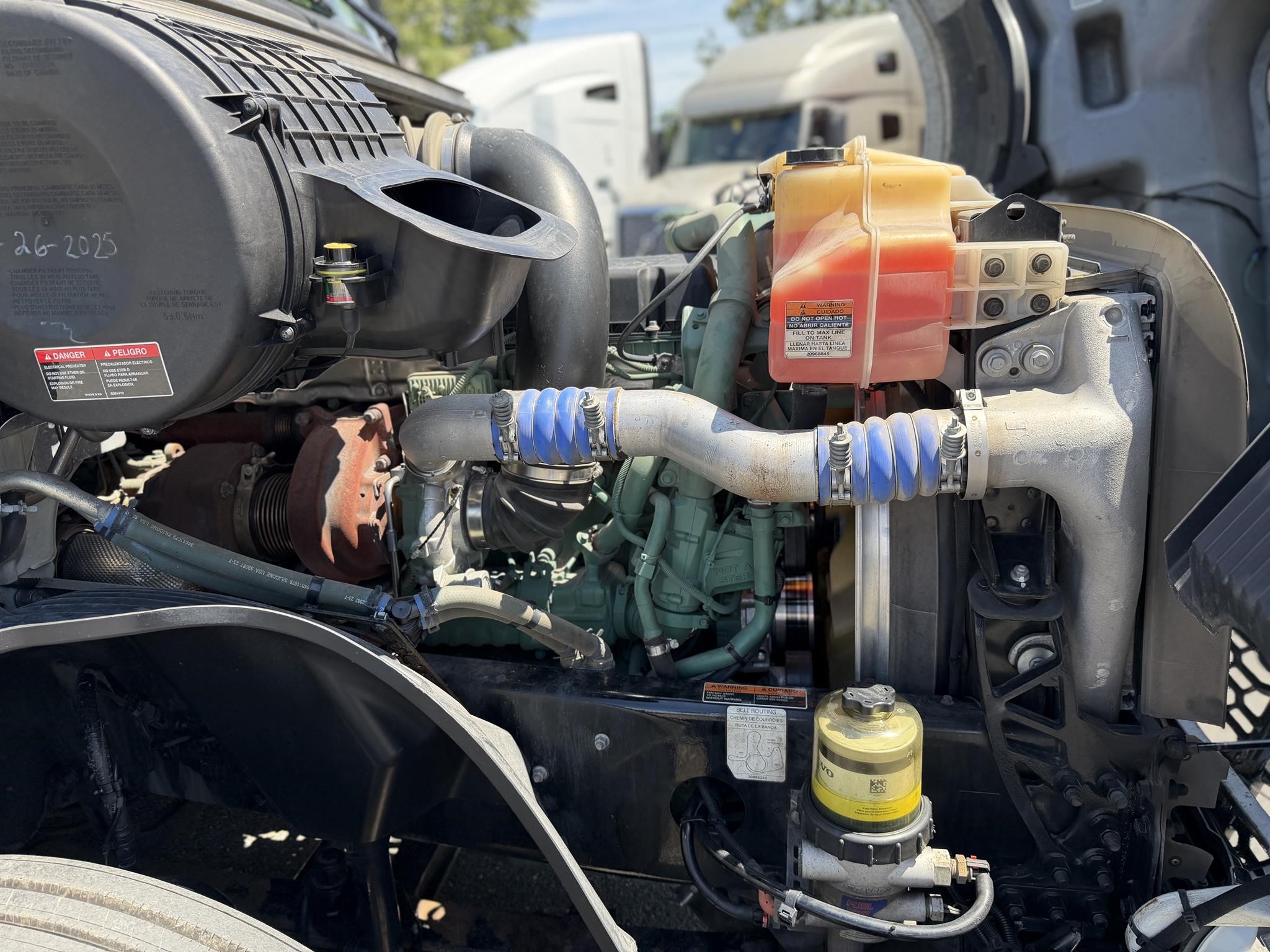2024 VOLVO VNL64T760 11024584961 2024 VOLVO VNL64T760 11024584961