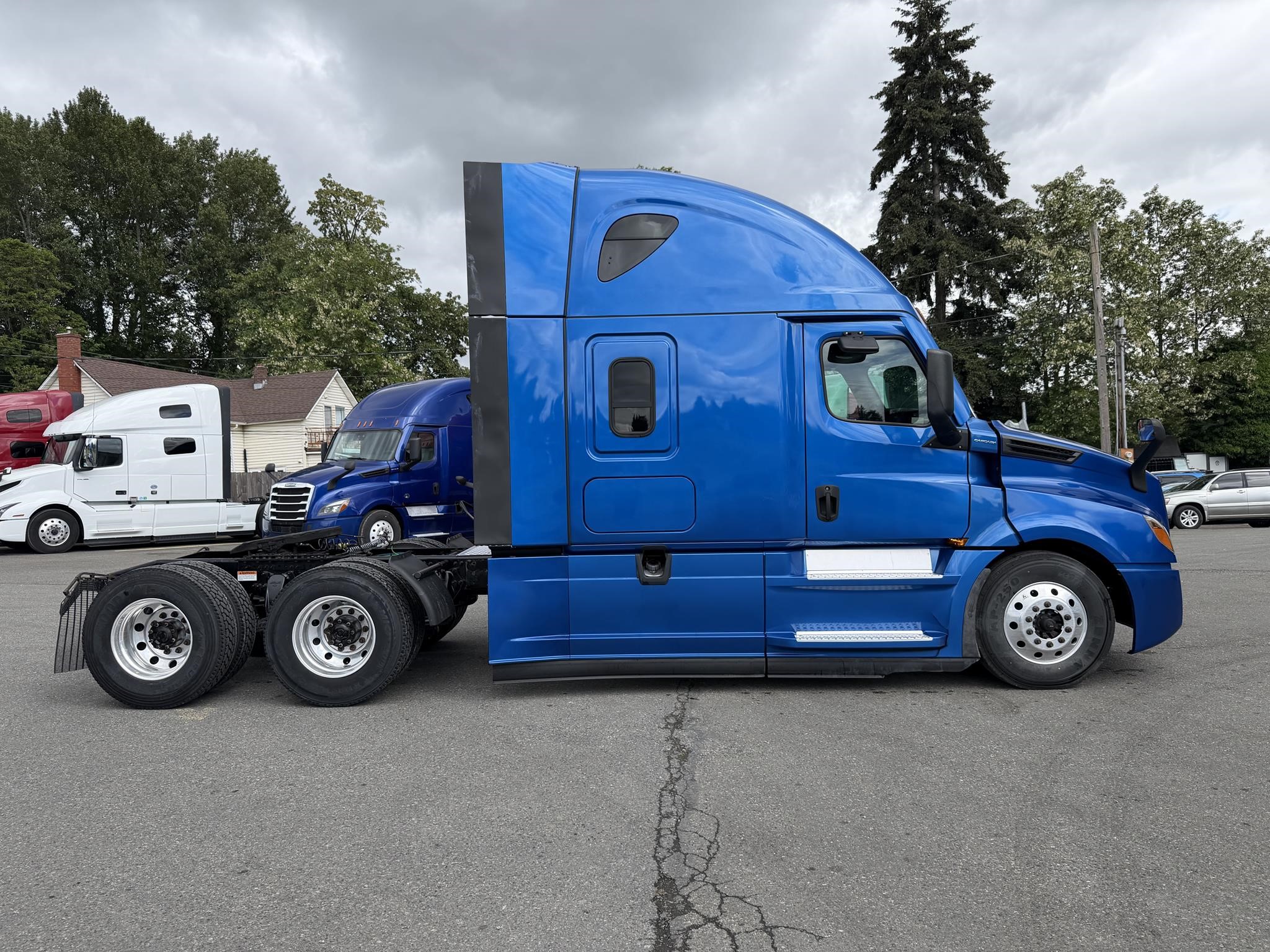 2022 FREIGHTLINER CASCADIA 126 11025215530 2022 FREIGHTLINER CASCADIA 126 11025215530