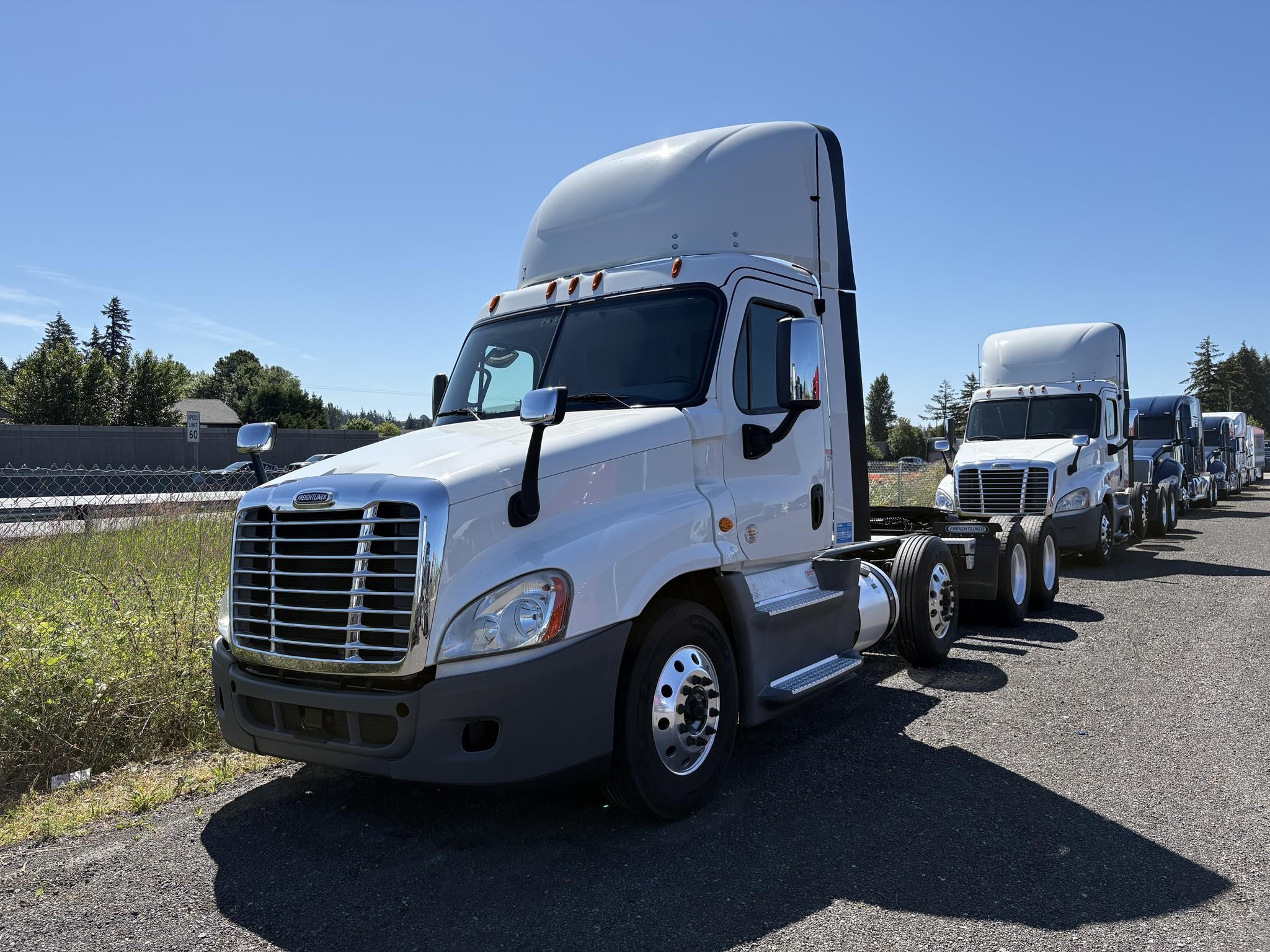 2020 FREIGHTLINER CASCADIA 125 11026513504 2020 FREIGHTLINER CASCADIA 125 11026513504
