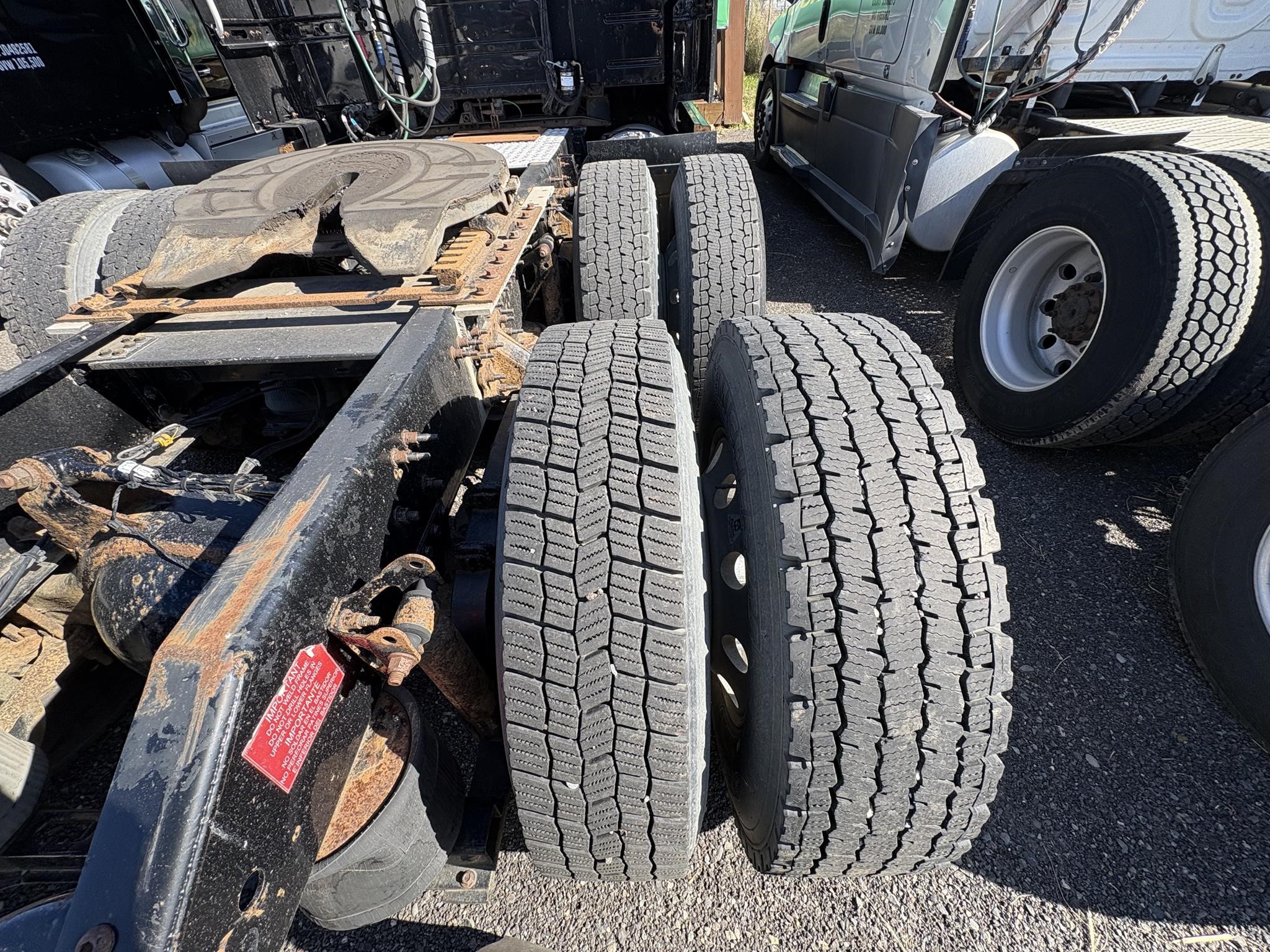2016 VOLVO VNL64T780 11026742976 2016 VOLVO VNL64T780 11026742976