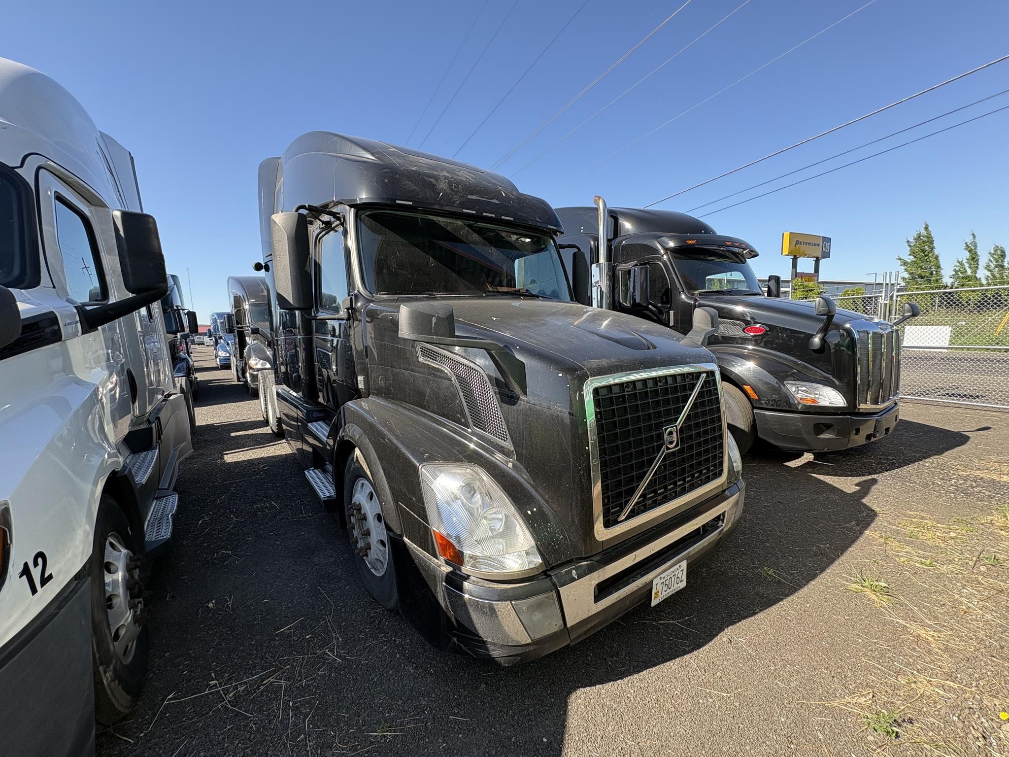 2016 VOLVO VNL64T780 11026743129 2016 VOLVO VNL64T780 11026743129