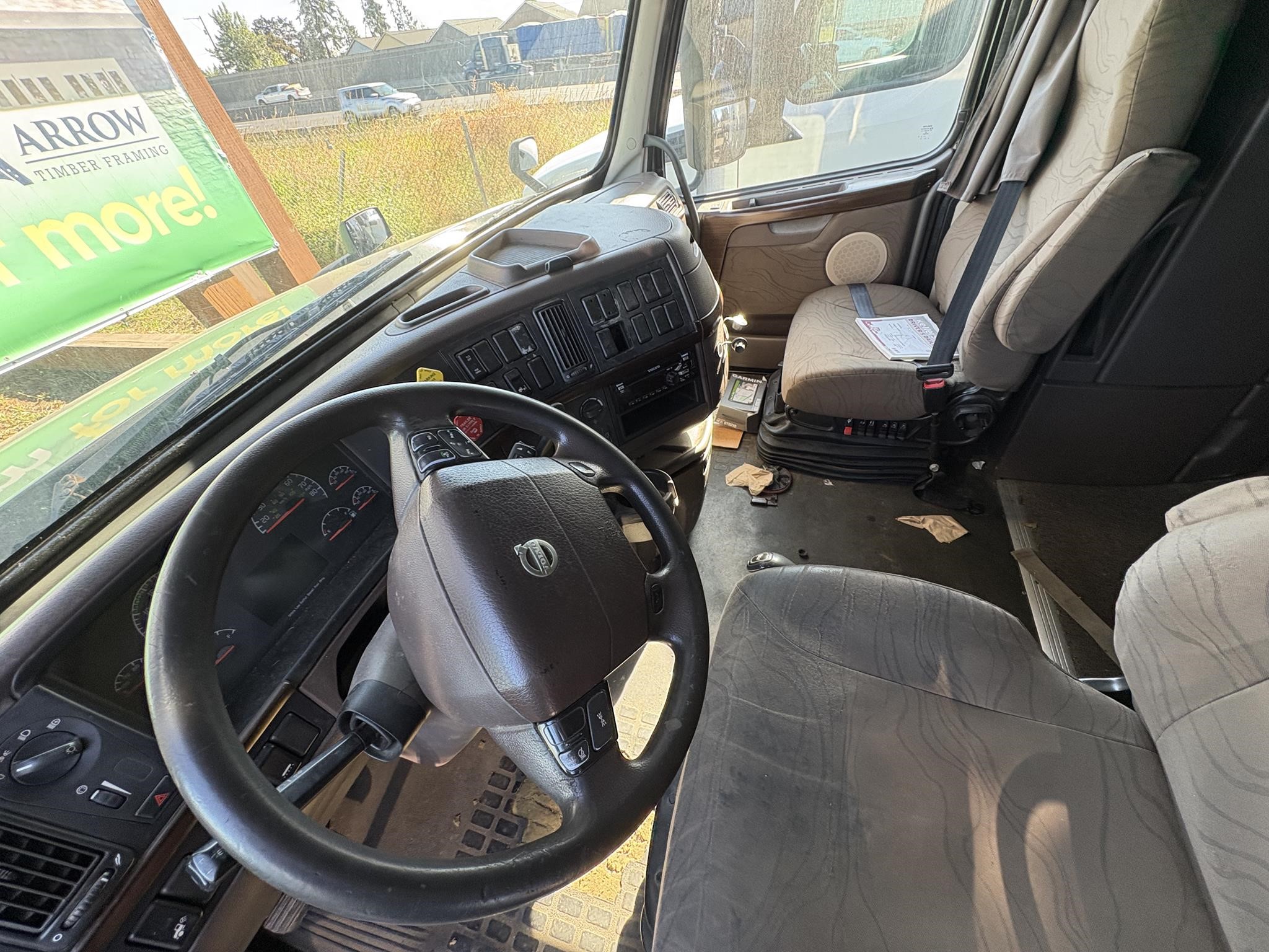 2016 VOLVO VNL64T780 11026743243 2016 VOLVO VNL64T780 11026743243