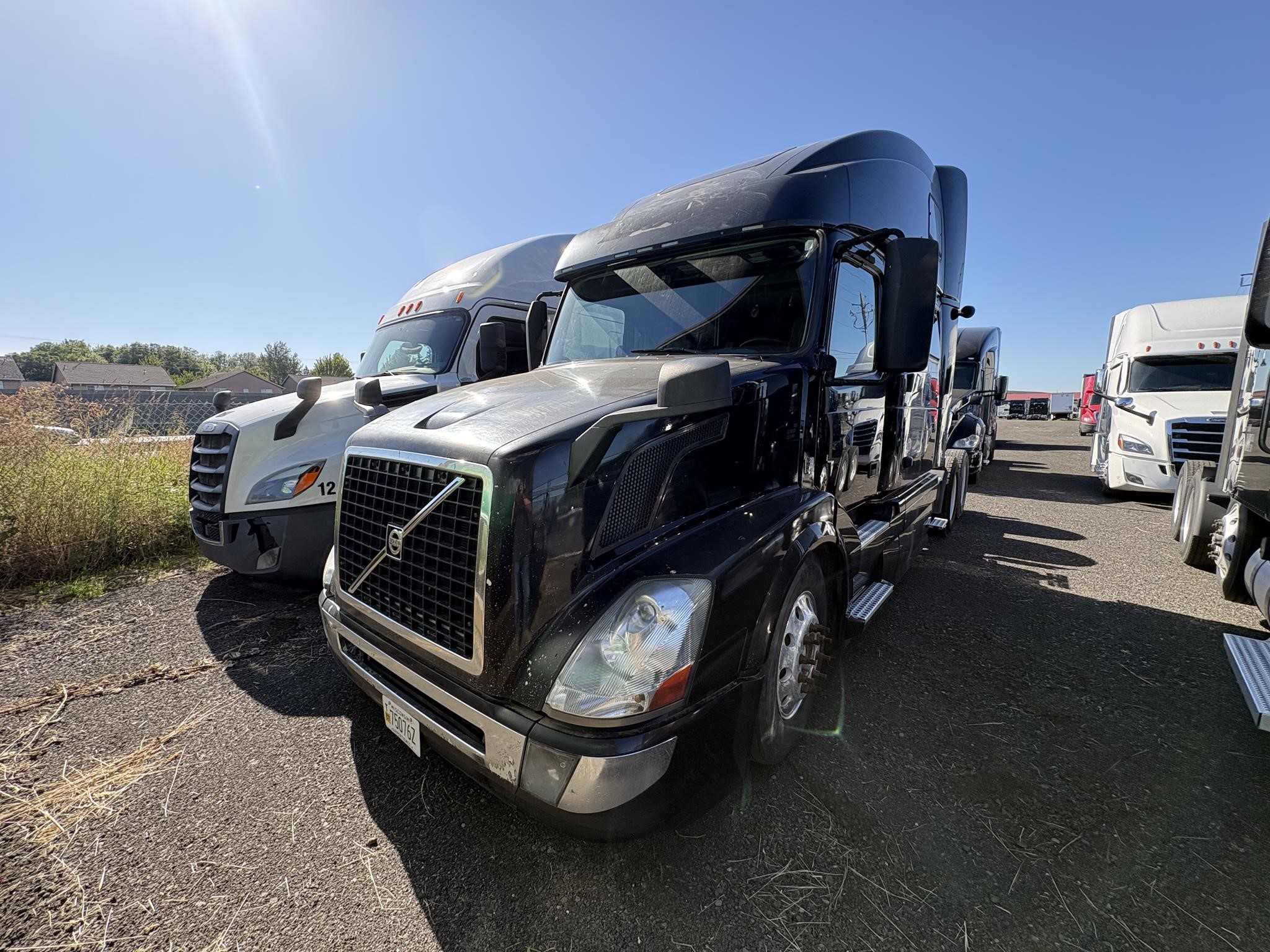 2016 VOLVO VNL64T780 11026743275 2016 VOLVO VNL64T780 11026743275