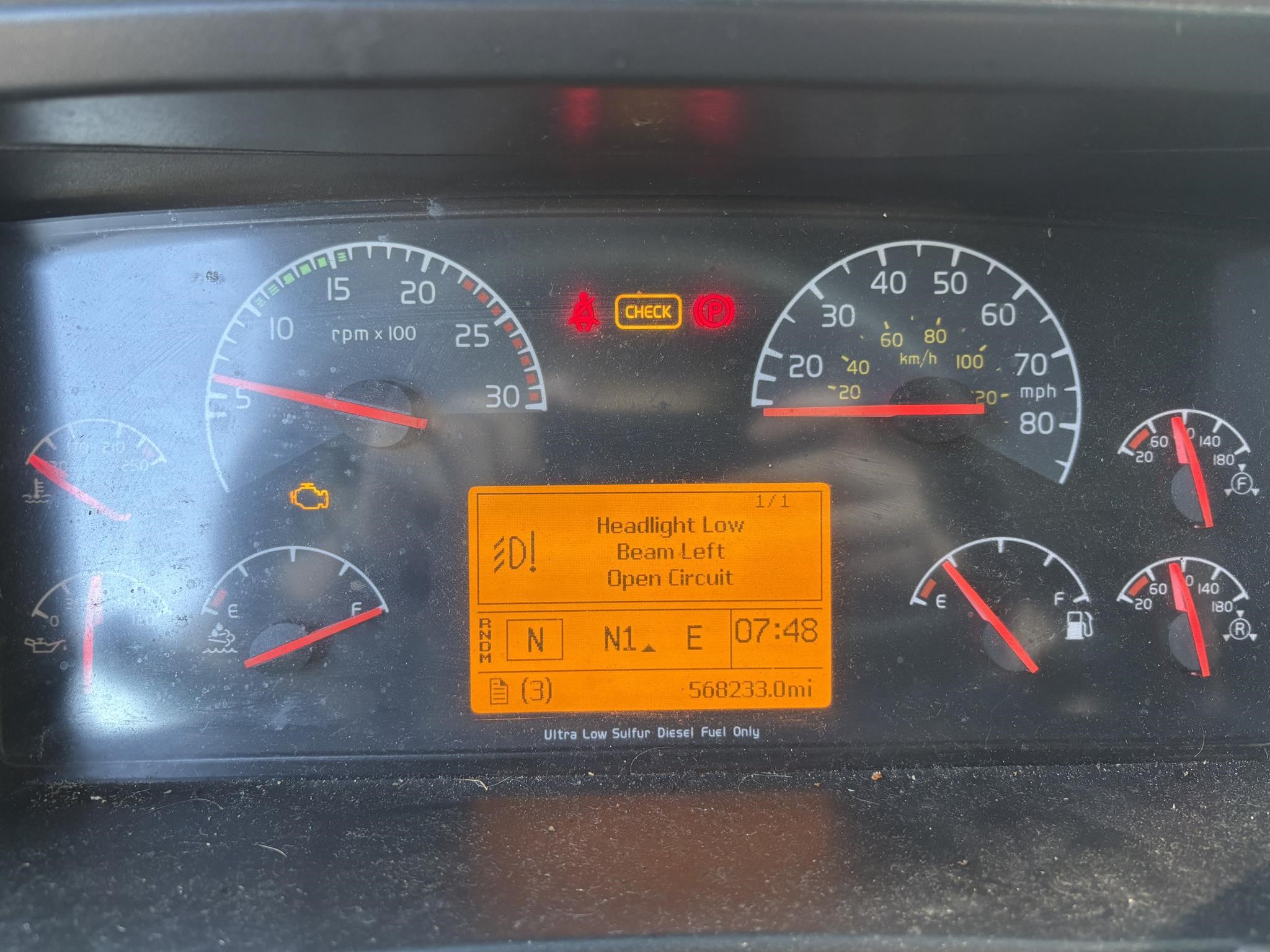 2016 VOLVO VNL64T780 11026743850 2016 VOLVO VNL64T780 11026743850