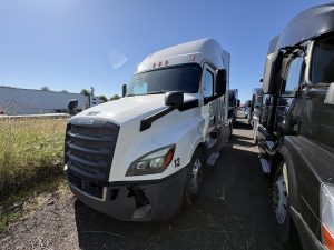2019 FREIGHTLINER CASCADIA 125 11026758203