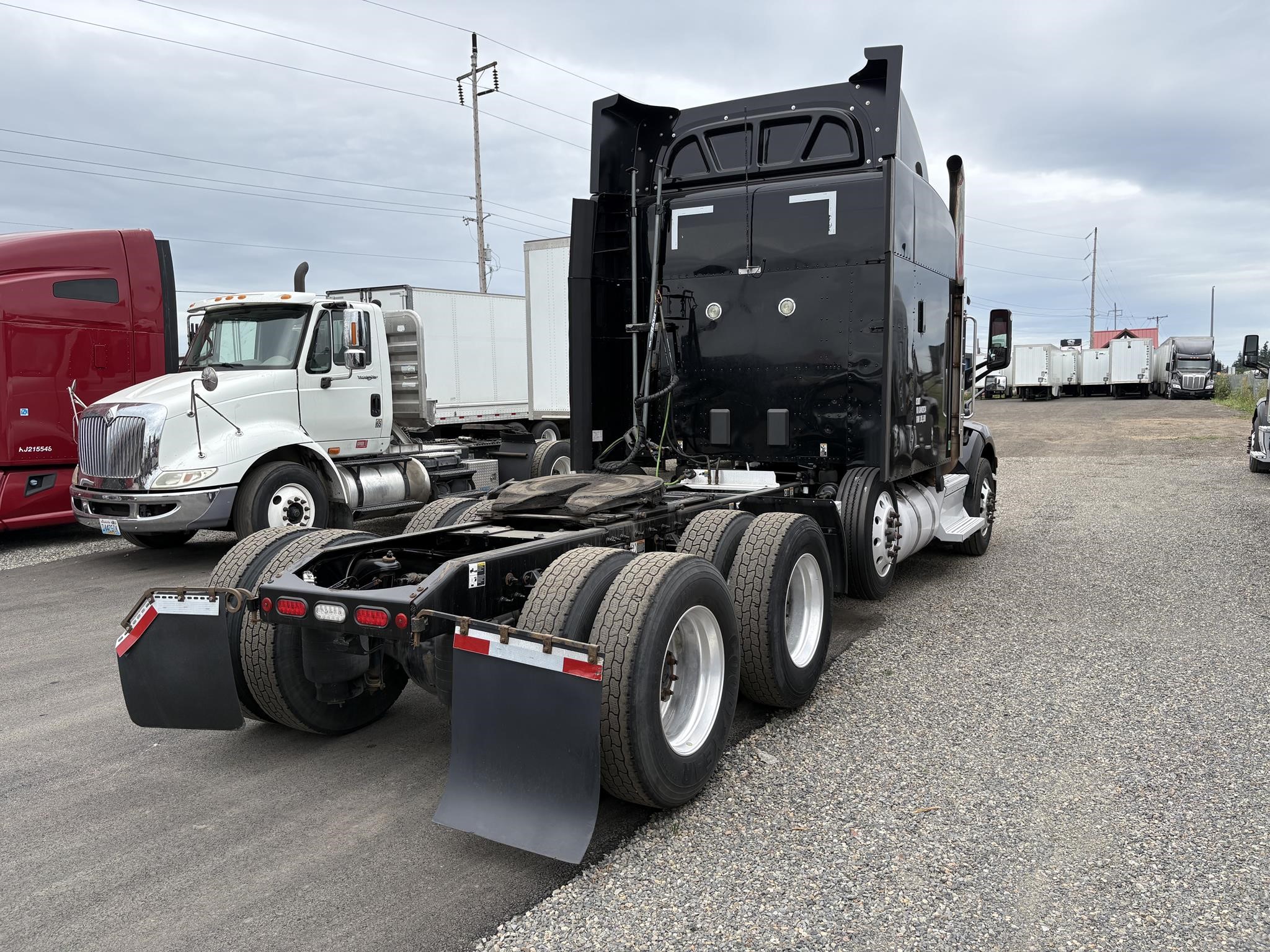 2019 PETERBILT 579 2019 PETERBILT 579 - image 4 of 6