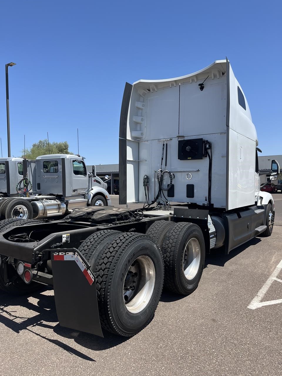 2023 PETERBILT 579 2023 PETERBILT 579 - image 5 of 6