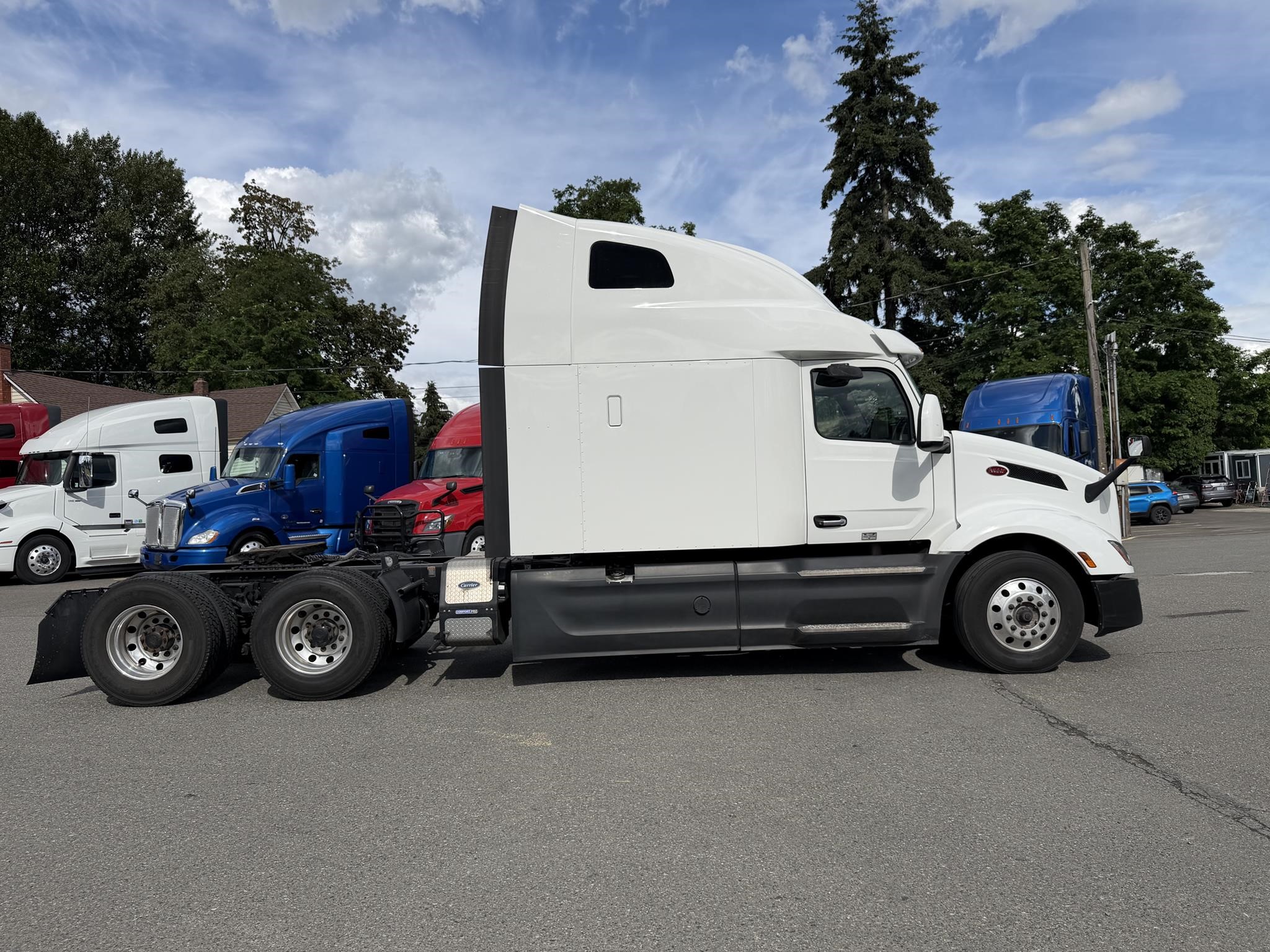2023 PETERBILT 579 2023 PETERBILT 579 - image 4 of 6