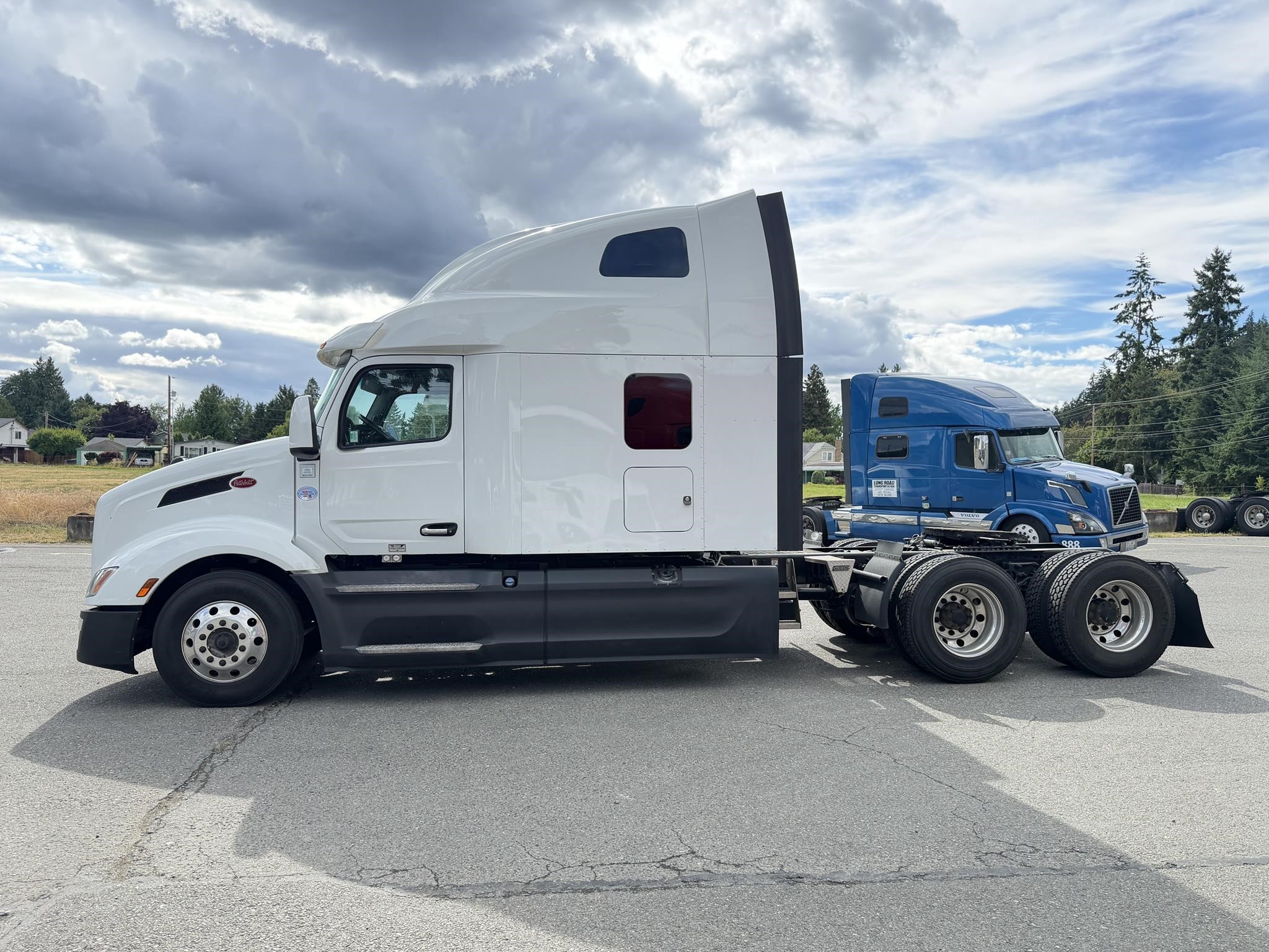 2023 PETERBILT 579 2023 PETERBILT 579 - image 5 of 6