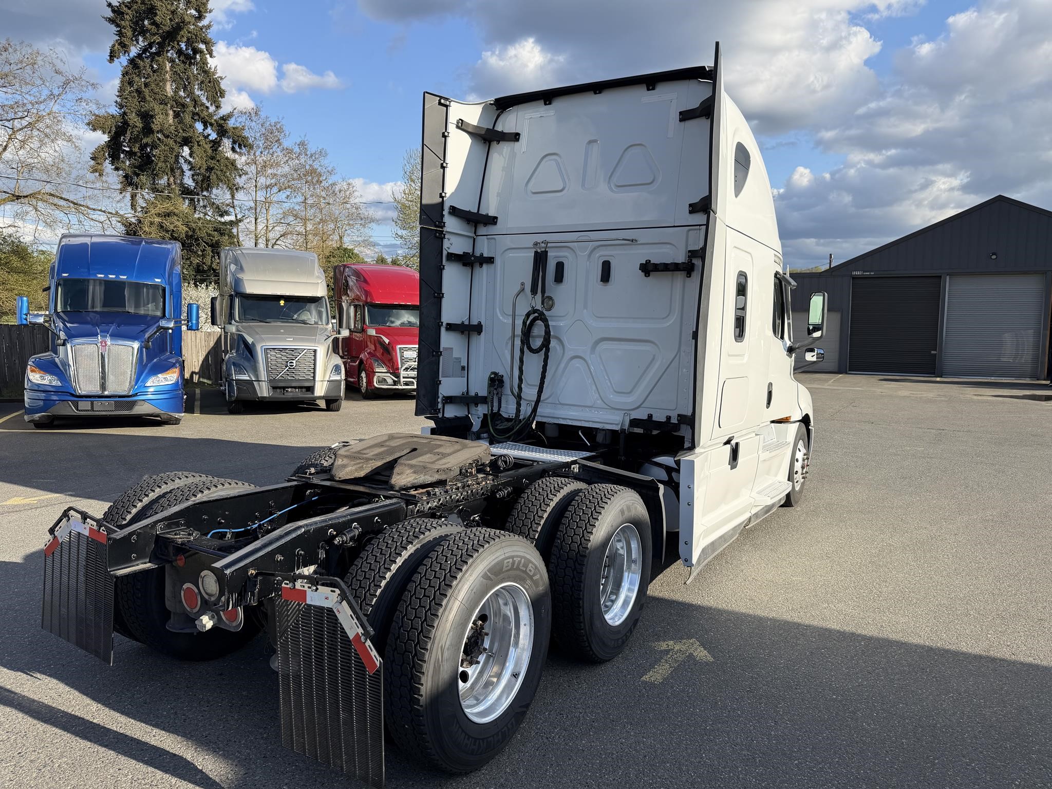 2021 FREIGHTLINER CASCADIA 126 2021 FREIGHTLINER CASCADIA 126 - image 6 of 6