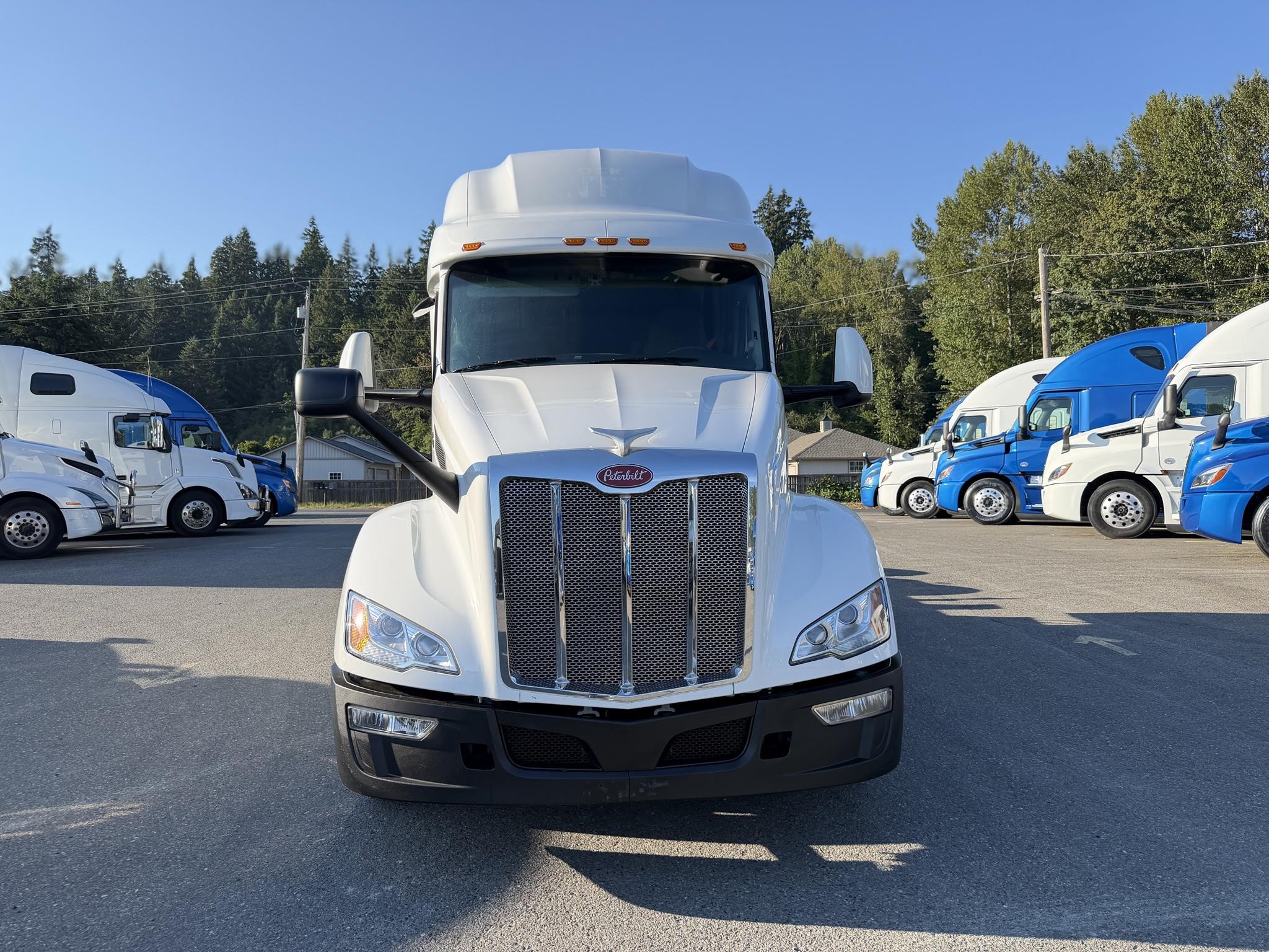 2023 Peterbilt 579 in Ridgefield, WA — photo 2