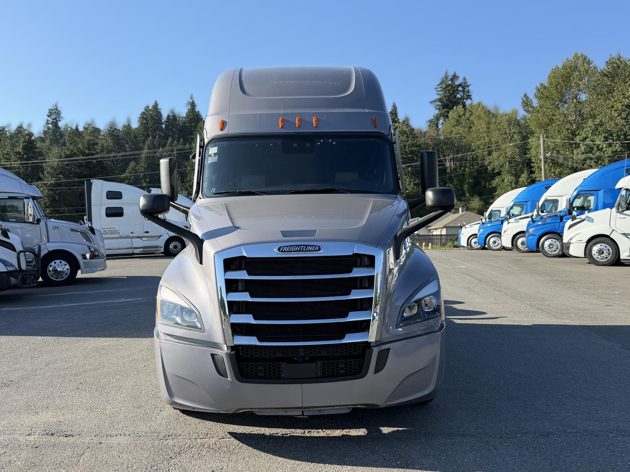2022 FREIGHTLINER CASCADIA 126 11032524010 2022 FREIGHTLINER CASCADIA 126 11032524010
