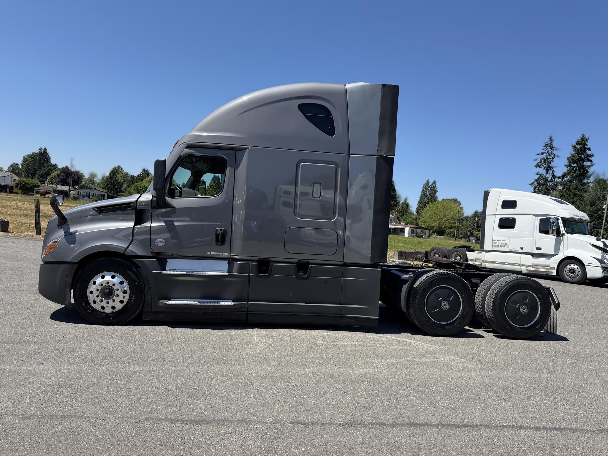 2022 FREIGHTLINER CASCADIA 126 11033991937 2022 FREIGHTLINER CASCADIA 126 11033991937