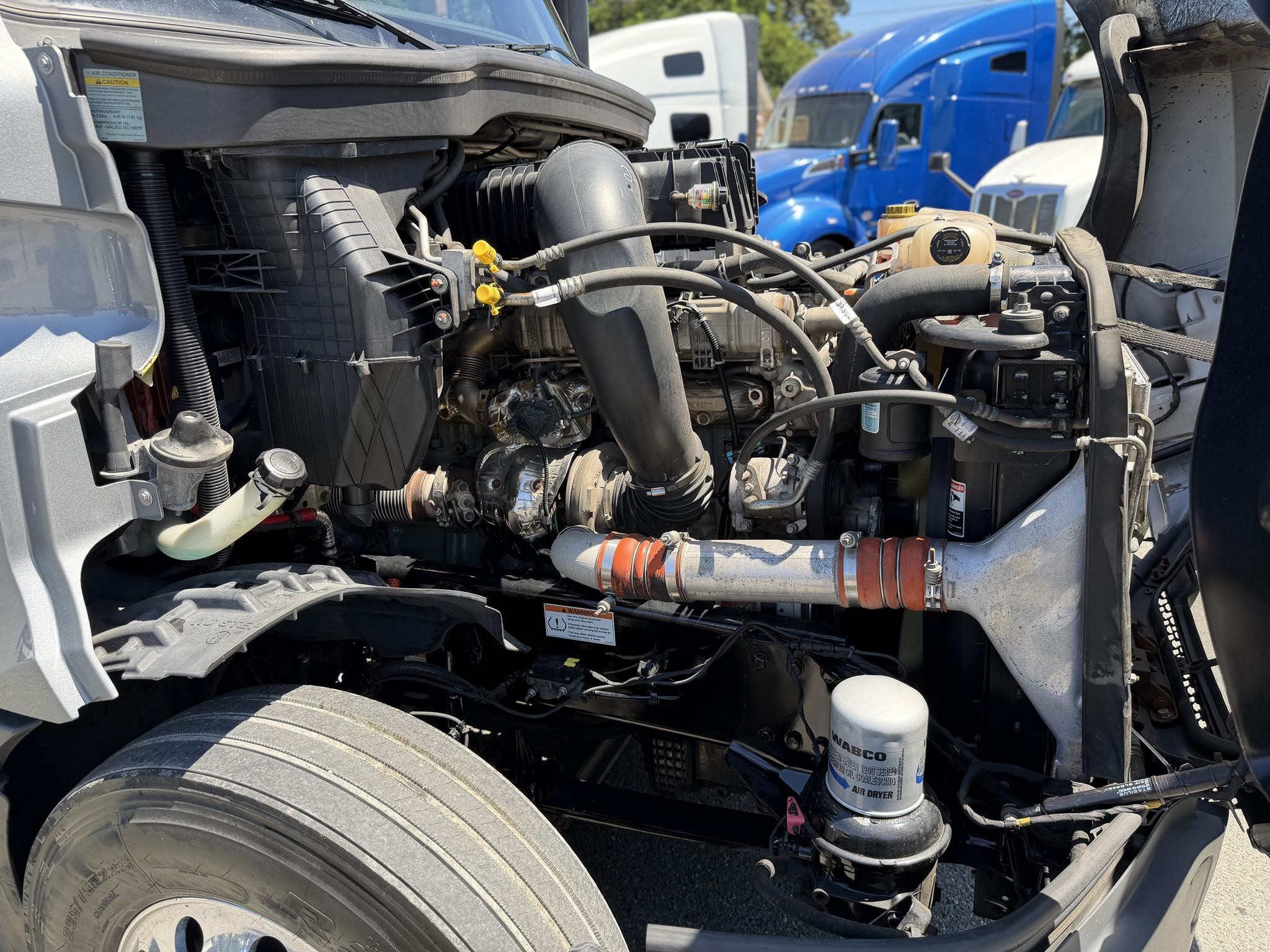 2022 FREIGHTLINER CASCADIA 126 11033991962 2022 FREIGHTLINER CASCADIA 126 11033991962