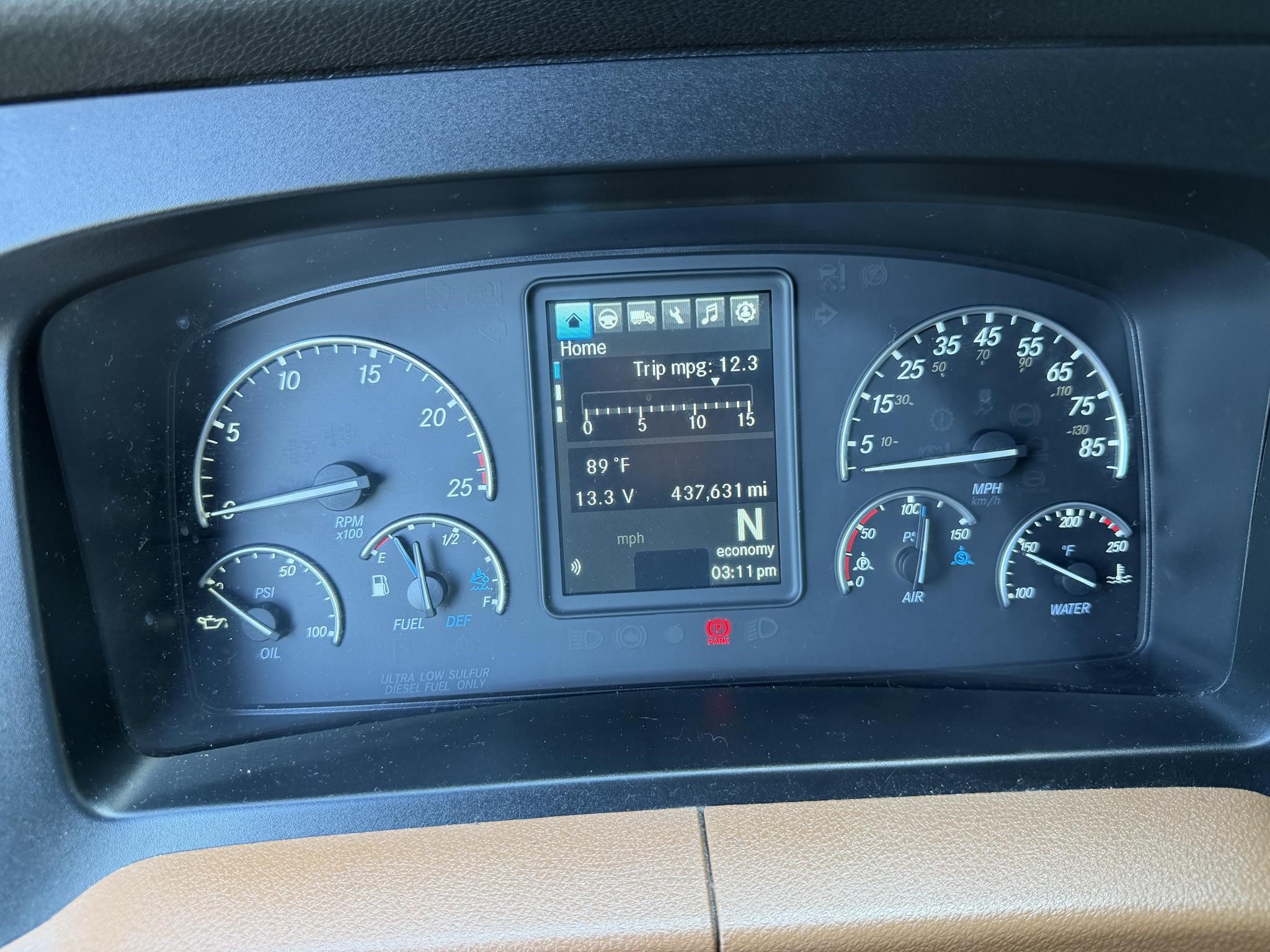 2022 FREIGHTLINER CASCADIA 126 11033992201 2022 FREIGHTLINER CASCADIA 126 11033992201