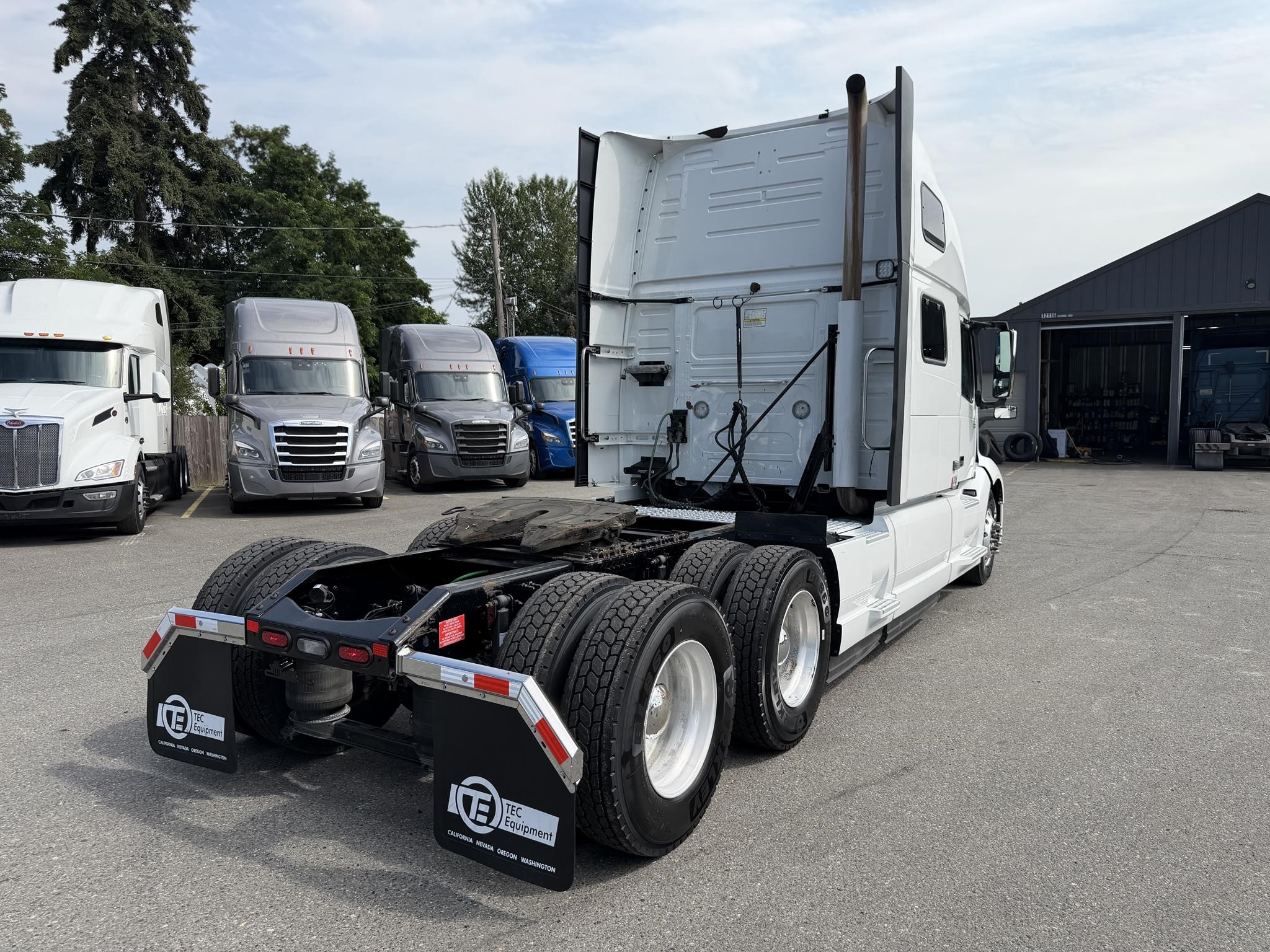 2020 VOLVO VNL64T860 11034964287 2020 VOLVO VNL64T860 11034964287