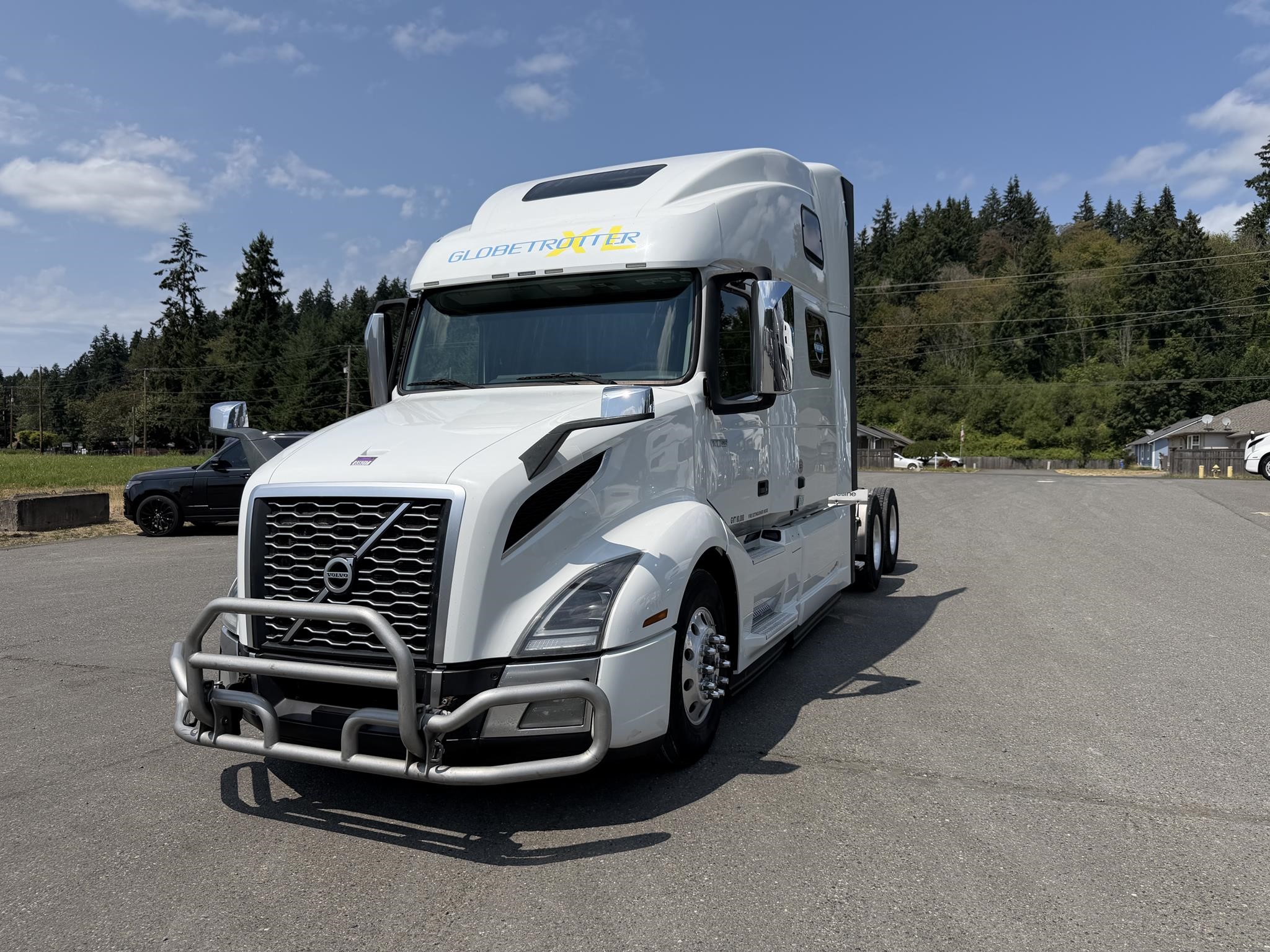 2023 VOLVO VNL64T860 2023 VOLVO VNL64T860 - image 1 of 6
