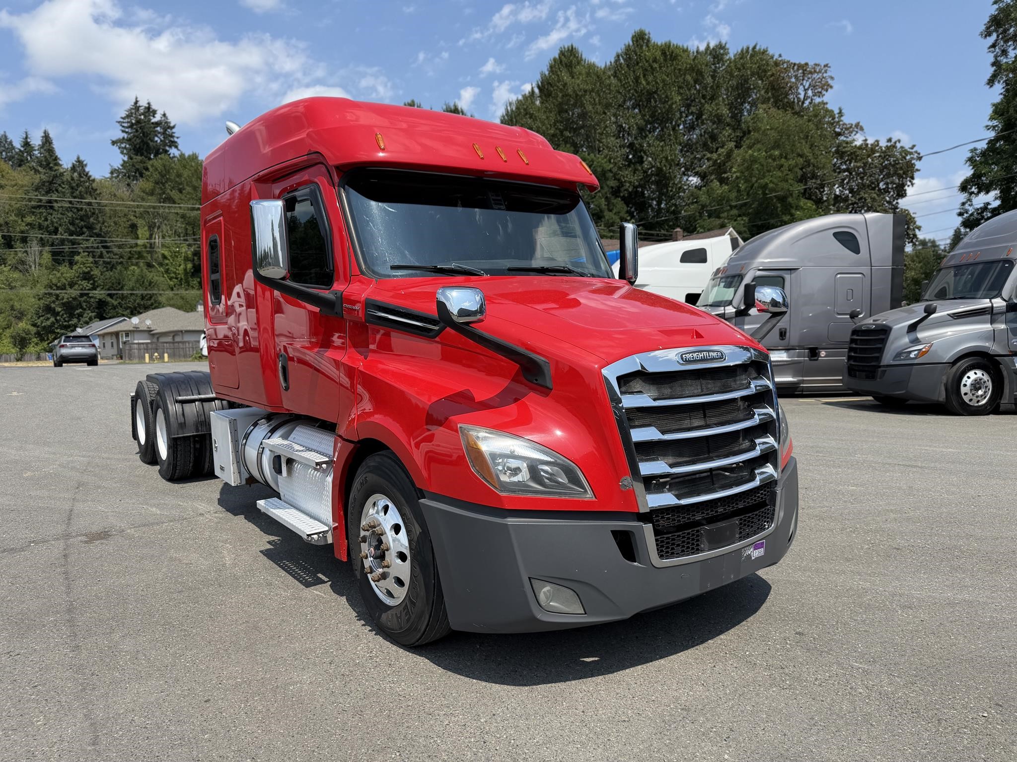 2020 FREIGHTLINER CASCADIA 126 2020 FREIGHTLINER CASCADIA 126 - image 3 of 6