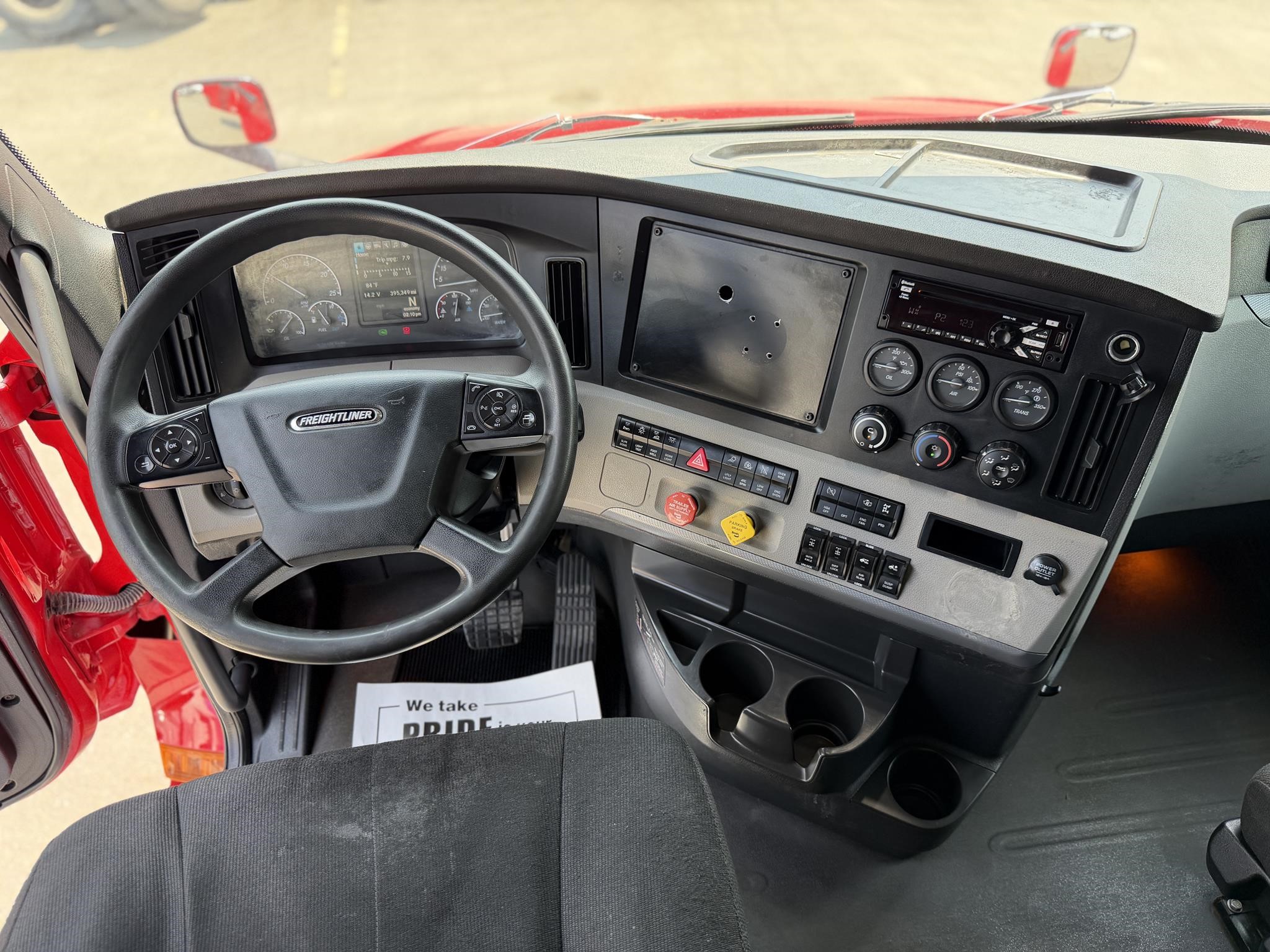 2020 FREIGHTLINER CASCADIA 126 11035587381 2020 FREIGHTLINER CASCADIA 126 11035587381