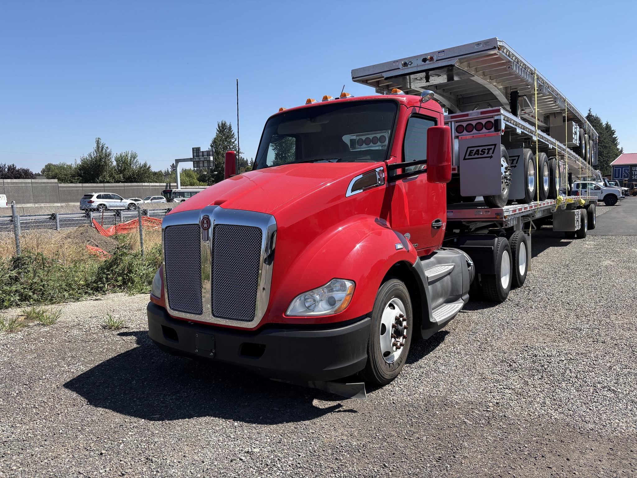 2020 KENWORTH T680 2020 KENWORTH T680 - image 1 of 6
