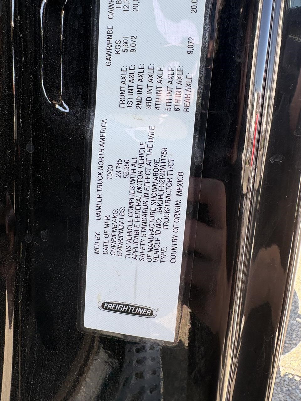 2024 FREIGHTLINER CASCADIA 126 11038422269 2024 FREIGHTLINER CASCADIA 126 11038422269