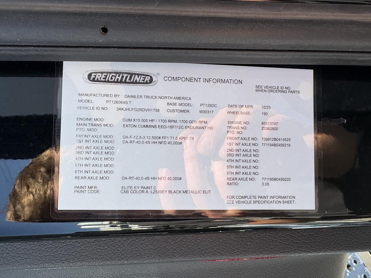 2024 FREIGHTLINER CASCADIA 126 11038446419 2024 FREIGHTLINER CASCADIA 126 11038446419